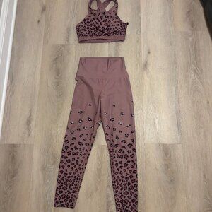 Beach Riot Mauve/Pink Leopard Print Sports Bra & High Waist Leggings Set Size L